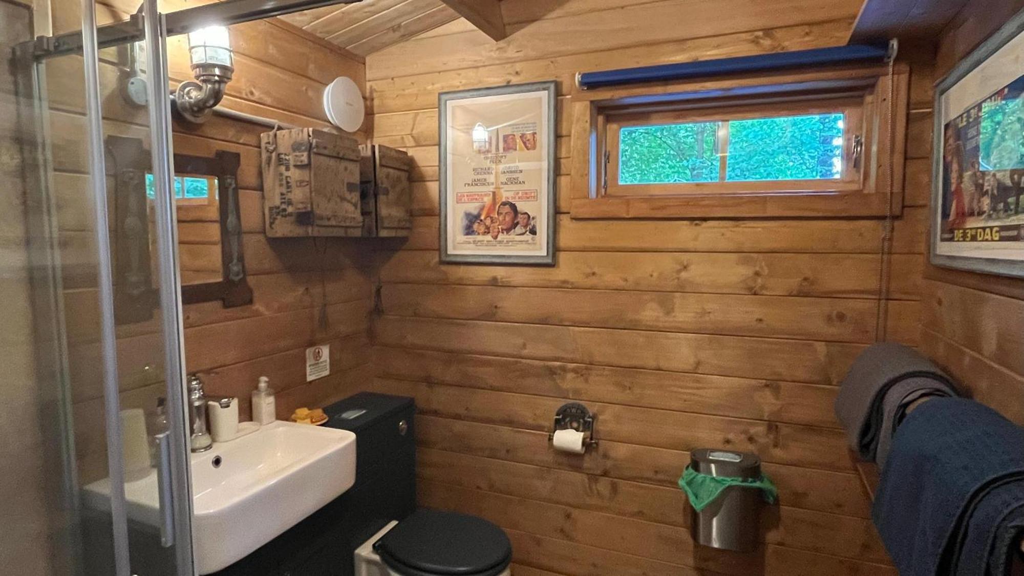 Retro Private Lodge With Hot Tub Nr Dartmoor Ньютон Эбэт Экстерьер фото